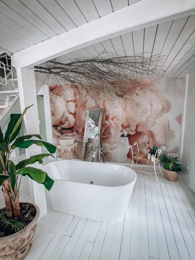 Suite Con Jacuzzi Canyelles  Exteriér fotografie